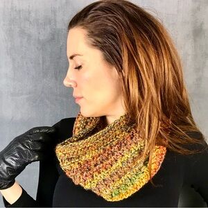 Handmade Neck Warmer for Men & Women (K29-0H)